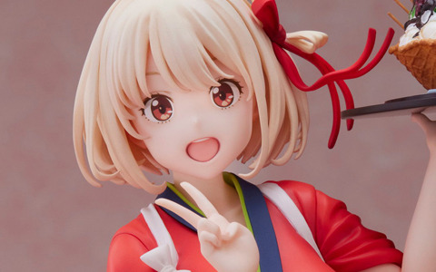 TVアニメ「リコリス・リコイル」より「錦木千束」が喫茶リコリコの制服姿で立体化！