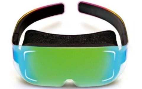 シャープがスマートフォン接続型VR用ヘッドマウントディスプレイのプロトタイプを開発――約175gの超軽量ボディと高精細映像を実現