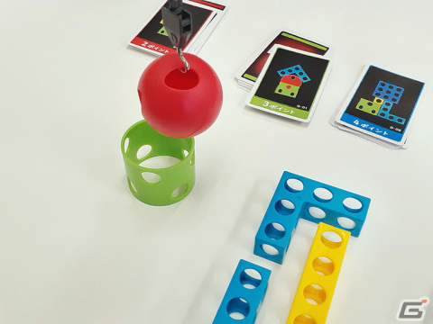 頭につけたクレーンでブロックを積み上げるパーティゲーム「リフトイット！パーティ」が1月27日に発売！の画像5