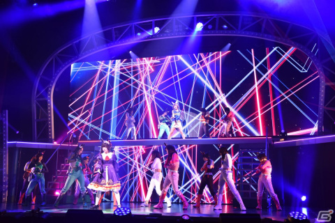 舞台「ウマ娘 プリティーダービー」～Sprinters' Story～ゲネプロ公演の模様をお届け――タップを駆使したレースは迫力満点の画像6