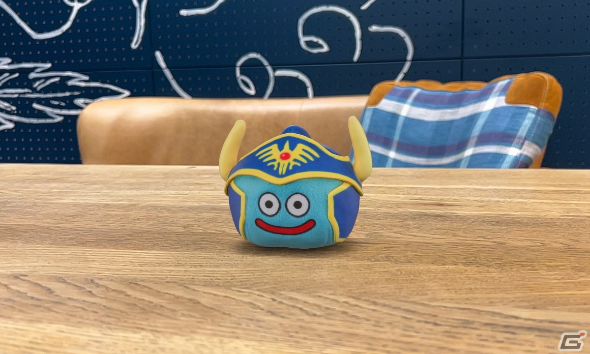 「ドラゴンクエスト」おなじみの職業をイメージした衣装に身を包んだスライムのぬいぐるみが「ARくじアタルス。」に登場！の画像3