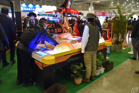 「機動戦士ガンダム EXVS.2 オーバーブースト」が初出展のJAEPO2023をレポート！所狭しとビデオゲーム筐体が設置されたブースもの画像27