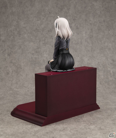 「スパイ教室」原作版 《花園》リリィが1/7スケールフィギュア化！の画像4