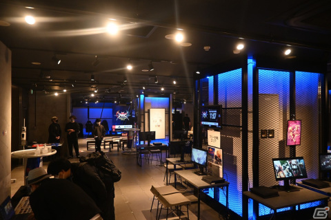 「ARC WORLD TOUR FINALS 2022」パブリックビューイングをレポート！大会観戦＆対戦会が同時に味わえるの画像1