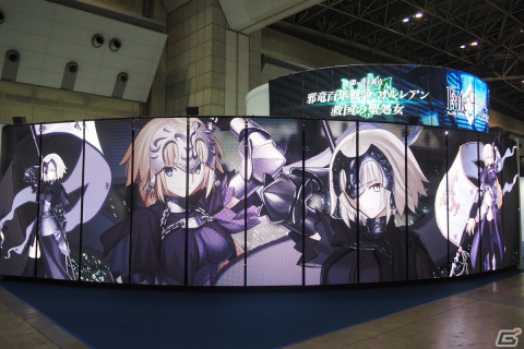 FGO」ブースではサーヴァントと一緒に写真が撮れる「召喚フォト