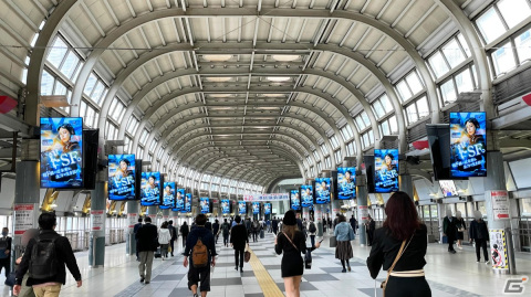 「アース：リバイバル」桜井ユキさんが近未来バトルスーツ姿で登場する“ドSF。”な屋外広告が登場の画像5