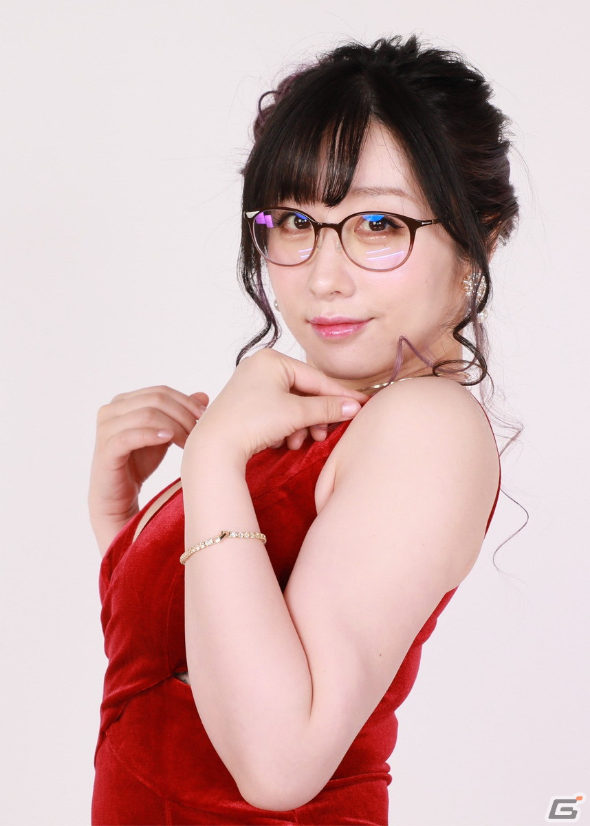 佐山愛 