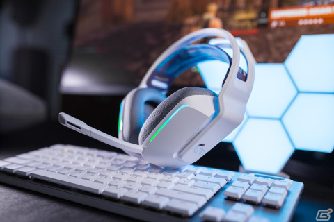 ロジクールのゲーミングヘッドセット「G733」がリニューアル―重量は変わらず連続使用は最大約89時間にの画像1