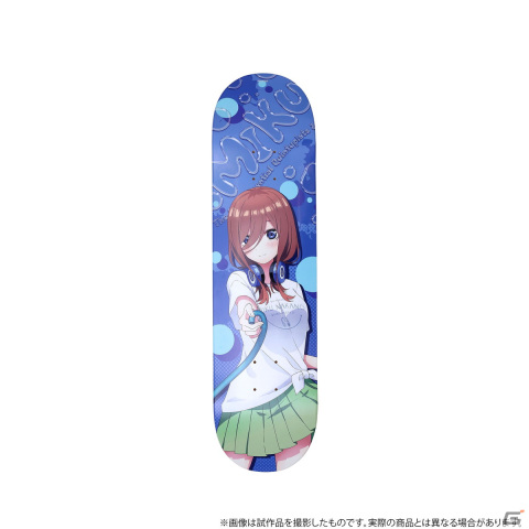 「五等分の花嫁∬」五つ子の美麗イラストをあしらったスケートボードデッキが登場！の画像6