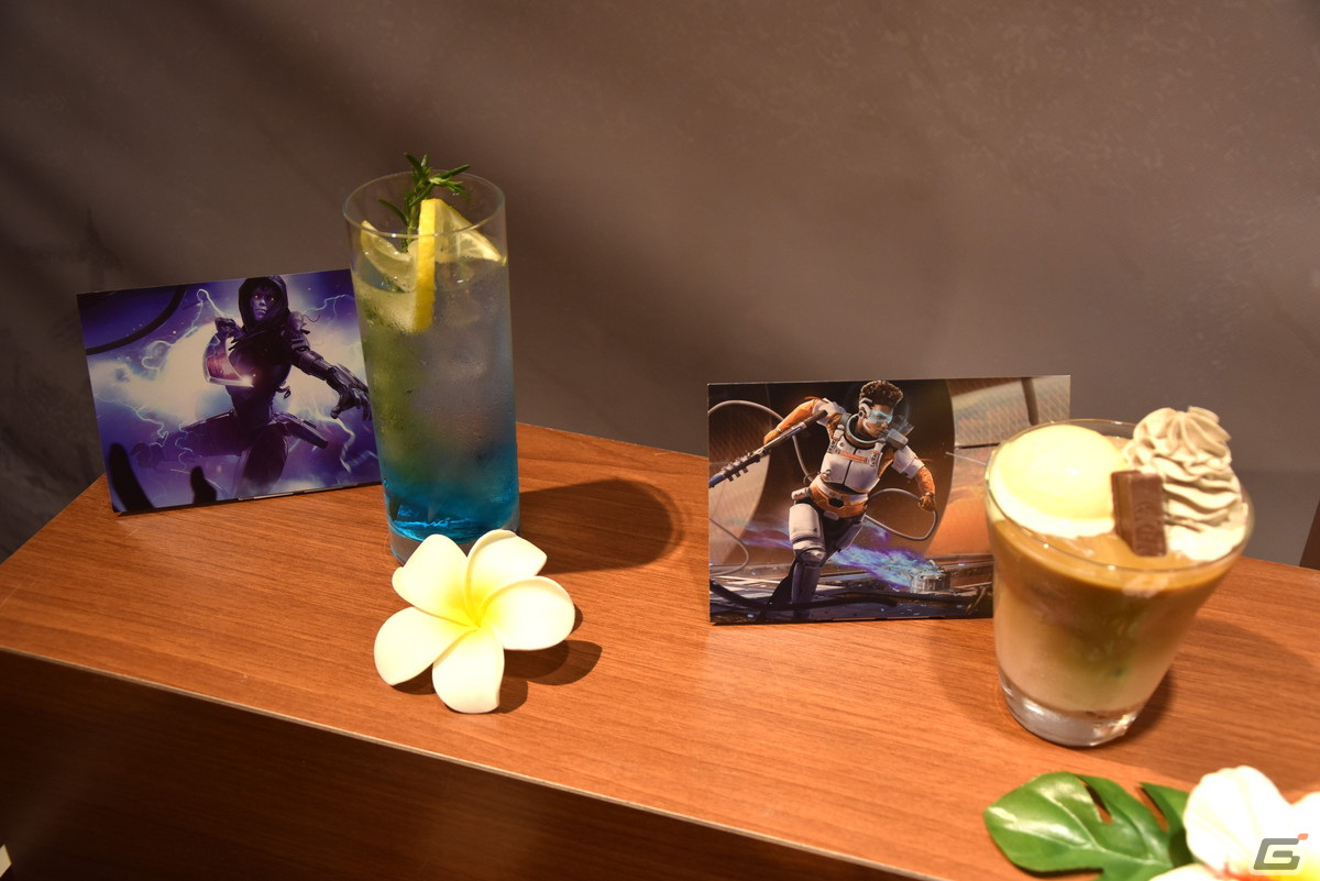 巨大ネッシーも南国風の装いで登場！2度目の開催となる「Apex Legends -Nessie cafe-」のメディア先行内覧会をレポートの画像16