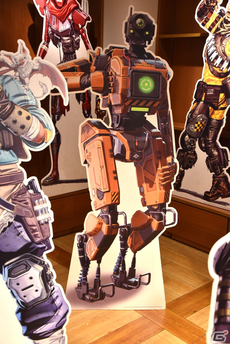巨大ネッシーも南国風の装いで登場！2度目の開催となる「Apex Legends -Nessie cafe-」のメディア先行内覧会をレポートの画像25