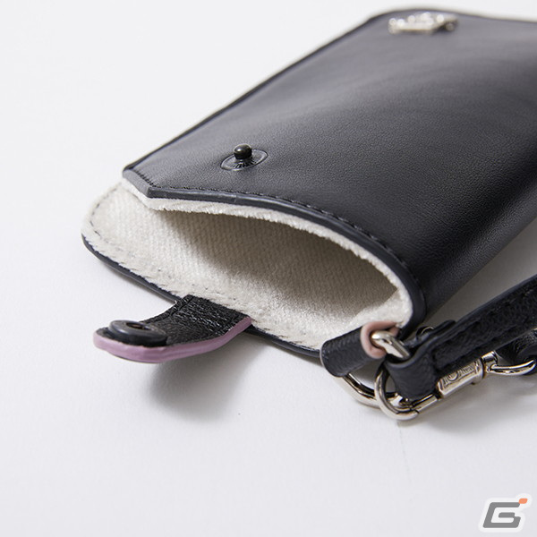 物語〉シリーズから羽川翼と神原駿河、千石撫子をイメージした腕時計と