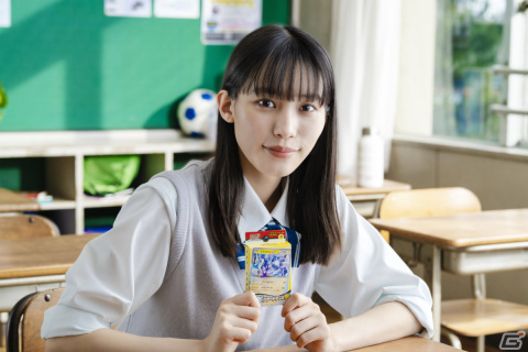 「ポケモンカードゲーム」女優・南沙良さん出演の新CM「それか、ポケカ？」篇が全国で順次オンエア開始！の画像1