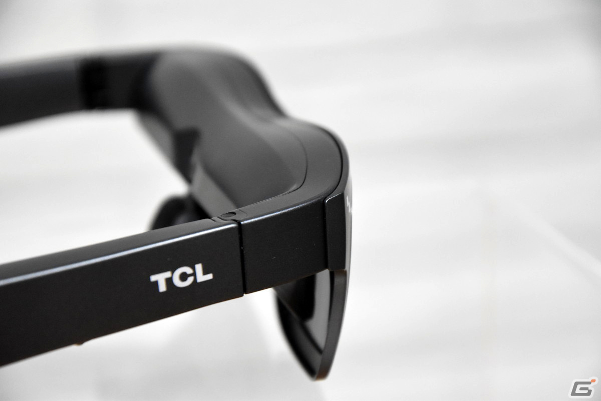 重さは82g！ゲーム機やスマートフォンも接続可能な軽量コンパクトなスマートグラス「TCL NXTWEAR S」を使ってみたの画像6