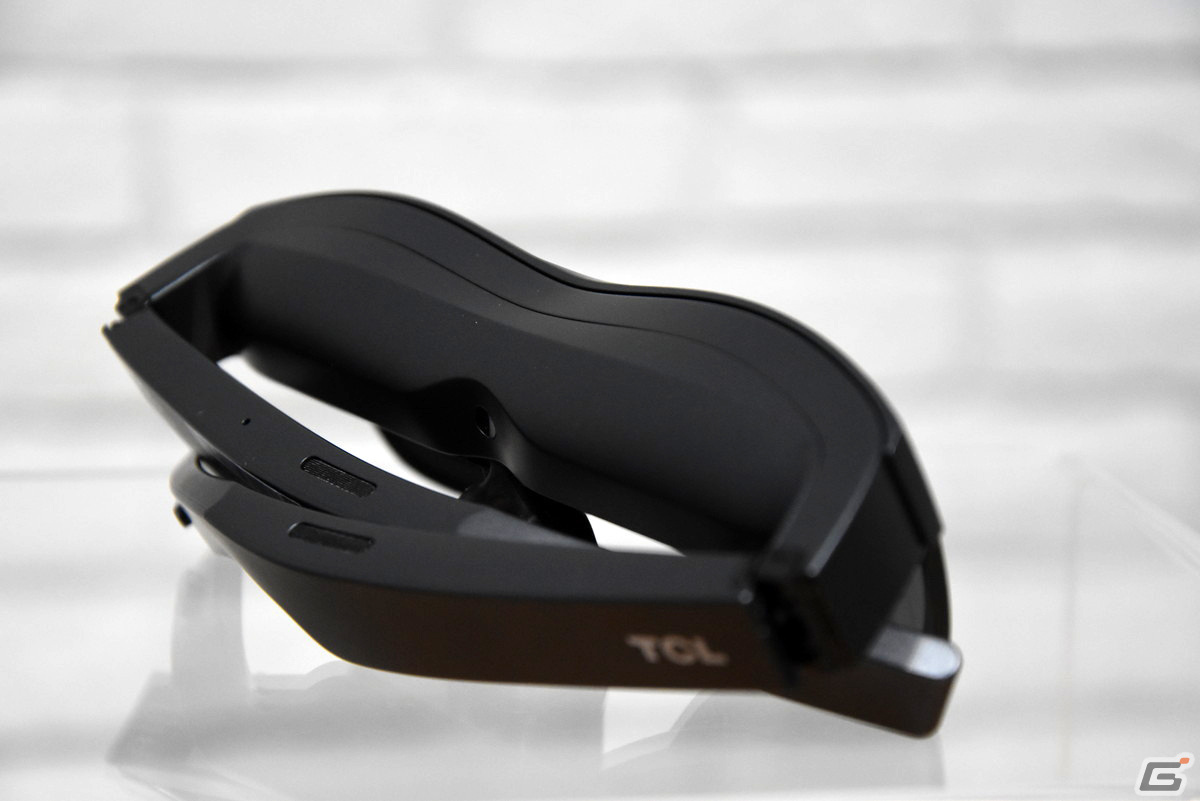 重さは82g！ゲーム機やスマートフォンも接続可能な軽量コンパクトなスマートグラス「TCL NXTWEAR S」を使ってみたの画像8