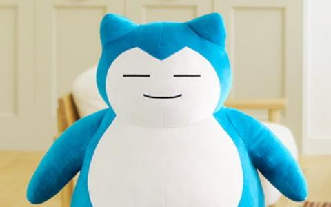 「ポケモン カビゴンといっしょ キャンペーン in NAMCO」が7月21日から開催！大きなカビゴンのぬいぐるみなどオリジナル景品が登場