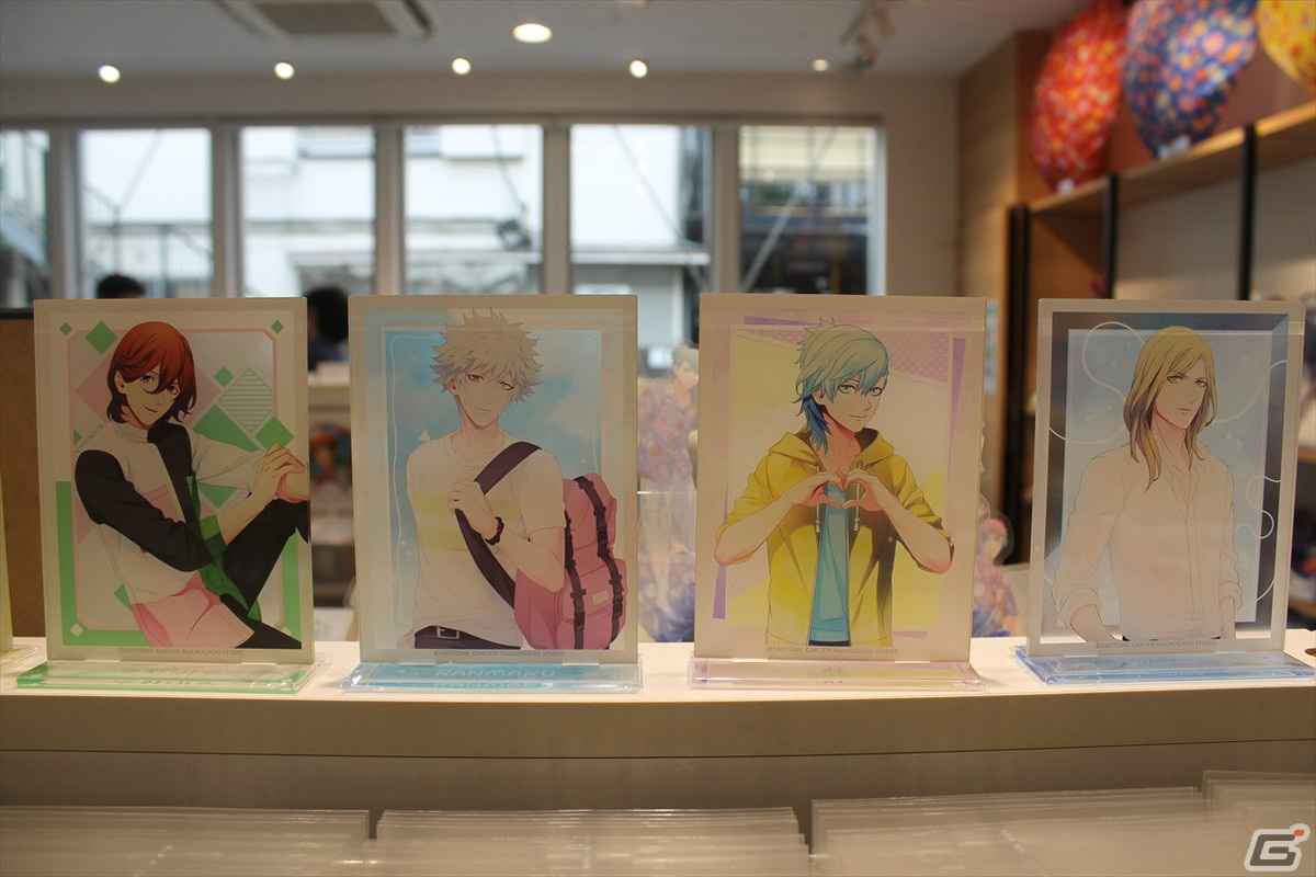 アイドルたちが夏らしい装いに！10周年を迎えたコンセプトショップ「うたの☆プリンスさまっ♪ SHINING STORE」内覧会をレポートの画像34