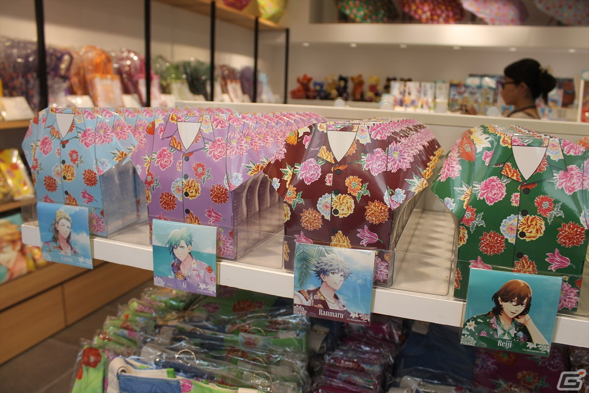 アイドルたちが夏らしい装いに！10周年を迎えたコンセプトショップ「うたの☆プリンスさまっ♪ SHINING STORE」内覧会をレポートの画像51