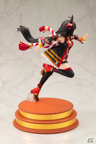「ウマ娘 プリティーダービー」より「［迫る熱に押されて］キタサンブラック」が1/7スケールフィギュア化！の画像5