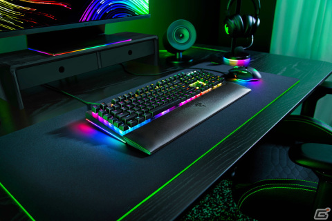 Razer、ゲーミングキーボード・ミドルエンドモデル「Razer BlackWidow V4」やPS5 DualSense用充電スタンドなど5製品を発売の画像1