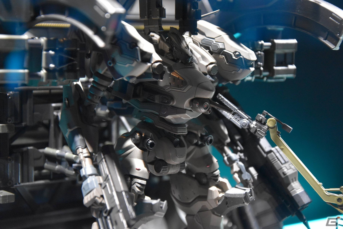 「アーマード・コアVI」スペシャルブリーフィングをレポート！ACの立体スタチューや設定資料の展示、オンライン要素から“渋谷の花火師”の大活躍までの画像10