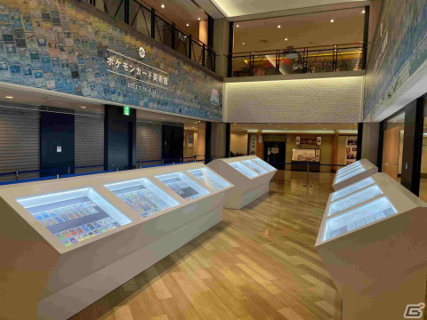ポケモンカードアートの展覧会「Pokémon Card Art Walk in Yokohama Minatomirai」に花で作られた巨大なリザードンのカードが登場！の画像17