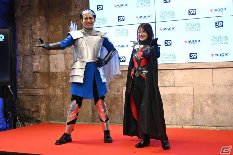 「マジック：ザ・ギャザリング」エルドレインの森のローンチイベントをレポート！井上咲楽さん、レインボーによるコスプレ披露や対戦もの画像10
