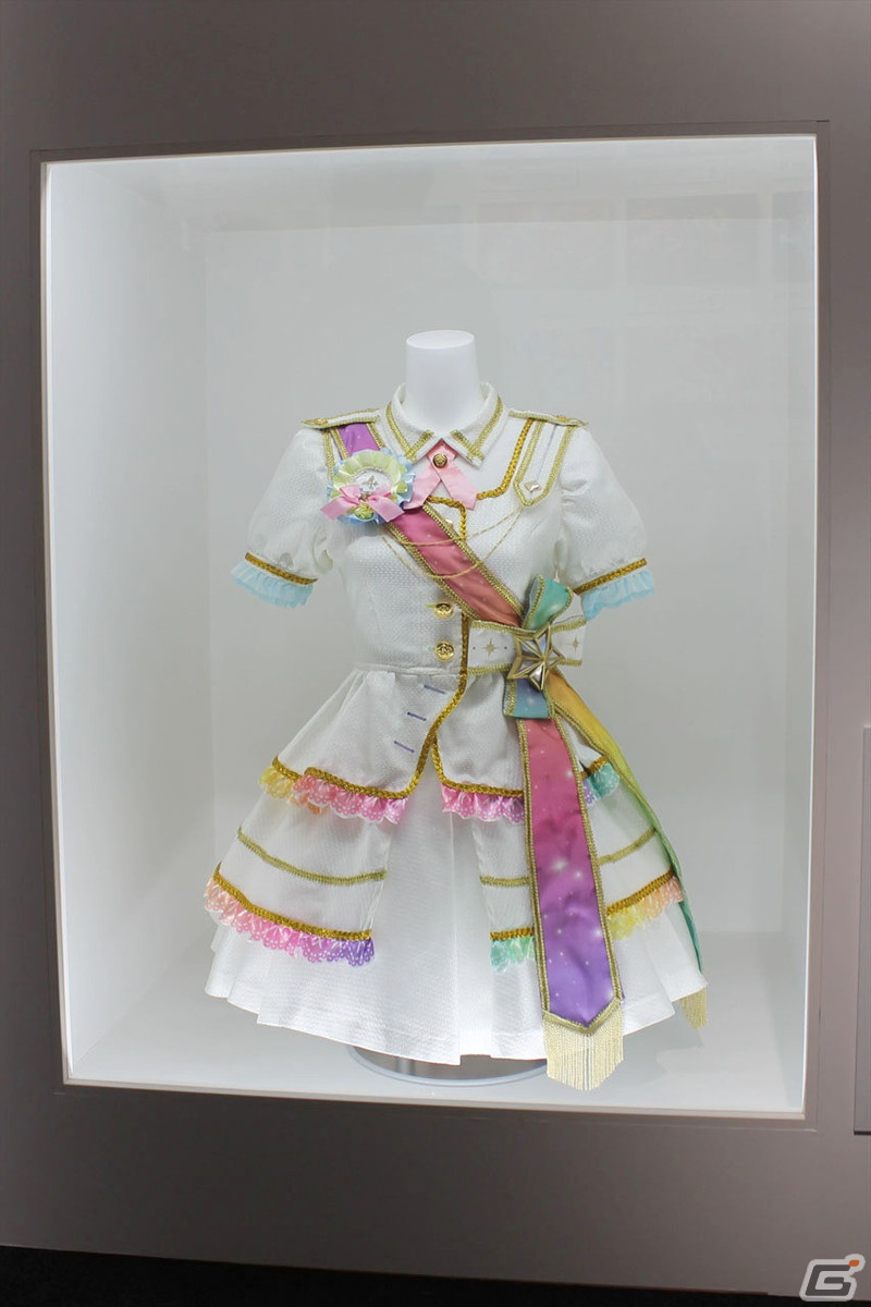キャラクターが展示を案内！「神バハ」「グラブル」「ウマ娘」など5,500点以上のアートが集結した「Cygames展 Artworks」をレポートの画像32