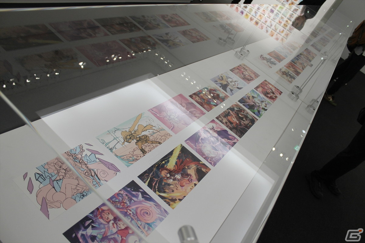 キャラクターが展示を案内！「神バハ」「グラブル」「ウマ娘」など5,500点以上のアートが集結した「Cygames展 Artworks」をレポートの画像42