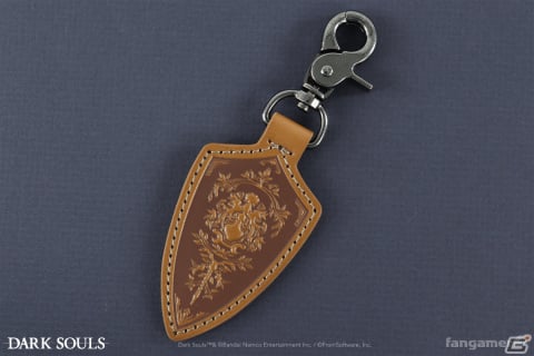 「DARK SOULS」エストの灰瓶 ピンバッジや上級騎士のレザーキーホルダーがFangamer Japanで販売開始！の画像6