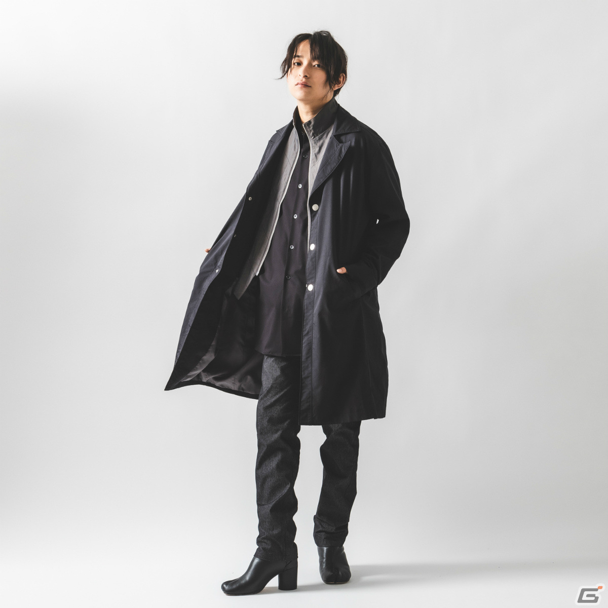 「ペルソナ5 ザ・ロイヤル」×SuperGroupiesのコラボアイテムが登場！ジョーカーの衣装をイメージしたコートなどがラインナップの画像16