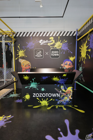 「スプラトゥーン3」ゲソタウン×ゾゾタウン ポップアップイベント in シブヤをレポート――ギアを再現したシャツやデニムが展示！の画像14