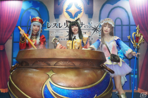 「レスレリアーナのアトリエ」Kipiさん、シスルさん、伊織もえさんら公式コスプレイヤーが衣装のポイントを語ったミニトークイベントをレポート【TGS2023】の画像17