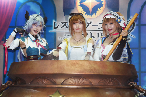 「レスレリアーナのアトリエ」Kipiさん、シスルさん、伊織もえさんら公式コスプレイヤーが衣装のポイントを語ったミニトークイベントをレポート【TGS2023】の画像19