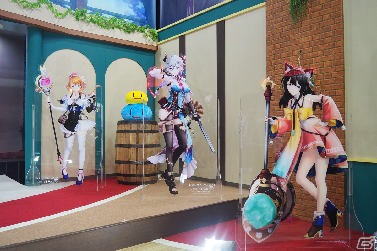 「レスレリアーナのアトリエ」Kipiさん、シスルさん、伊織もえさんら公式コスプレイヤーが衣装のポイントを語ったミニトークイベントをレポート【TGS2023】の画像3