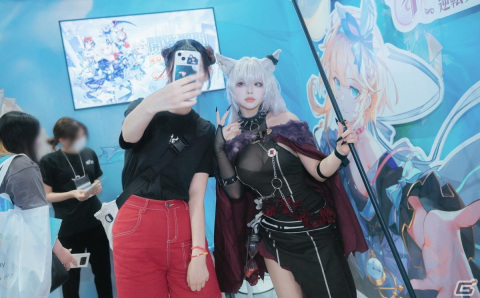 「ネバーアフター～逆転メルヘン～」がTGS2023に出展！赤ずきんに扮したコスプレイヤー・w百合欧皇子wさんが登場の画像5