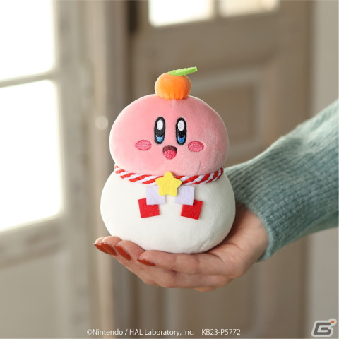 「星のカービィ　カービィグッズコレクション 2023」が郵便局にて10月2日より販売！鏡餅を吸い込んだもちもちクッションなど6アイテムが登場の画像4