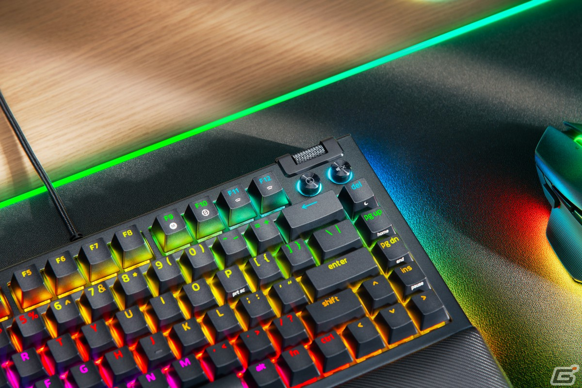 Razer史上最高の打鍵感を目指したゲーミングキーボード「Razer BlackWidow V4 75％」が予約受付開始の画像10