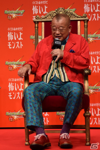 「モンスト」10周年新CM発表会をレポート――アン ミカさんと鶴瓶さんの笑顔の“圧”を感じるお祝いケーキが登場！の画像9