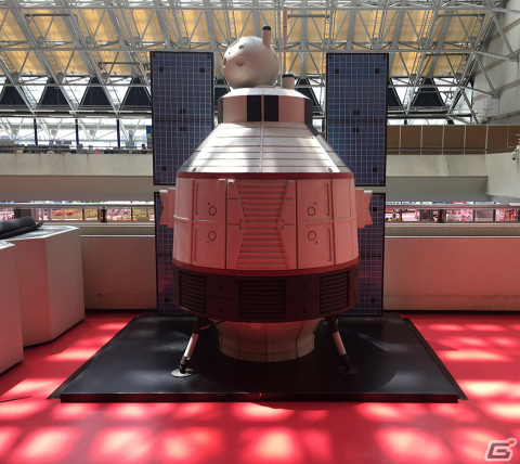 「シュタインズ・ゲート」と秋葉原ラジオ会館のコラボフェアにゲーム原画やタイムマシンが登場！ドクター中鉢記者会見場のフォトスポットもの画像3