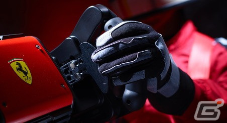 Thrustmaster、フェラーリ公式ライセンス取得のステアリングコントローラー「Ferrari: 488 GT3 Wheel Add-On」を10月26日に発売!の画像4
