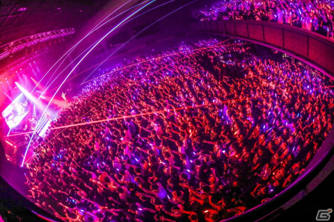 「The QUEEN of PURPLE 2nd Live Tour Live and let “Live”」東京公演レポート：「ナナシス」が誇る4人組ガールズロックバンド“QOP”の現在地の画像14