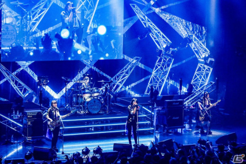 「The QUEEN of PURPLE 2nd Live Tour Live and let “Live”」東京公演レポート：「ナナシス」が誇る4人組ガールズロックバンド“QOP”の現在地の画像15