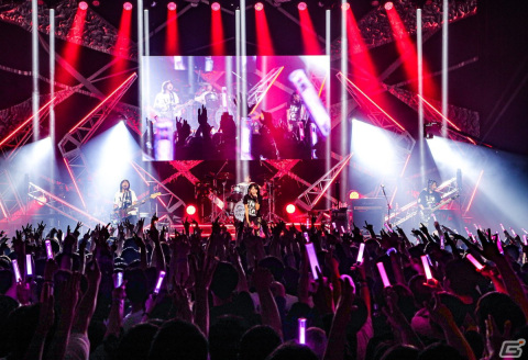 「The QUEEN of PURPLE 2nd Live Tour Live and let “Live”」東京公演レポート：「ナナシス」が誇る4人組ガールズロックバンド“QOP”の現在地の画像31
