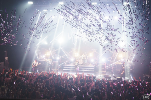 「The QUEEN of PURPLE 2nd Live Tour Live and let “Live”」東京公演レポート：「ナナシス」が誇る4人組ガールズロックバンド“QOP”の現在地の画像57