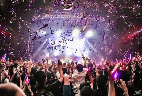 「The QUEEN of PURPLE 2nd Live Tour Live and let “Live”」東京公演レポート：「ナナシス」が誇る4人組ガールズロックバンド“QOP”の現在地の画像58
