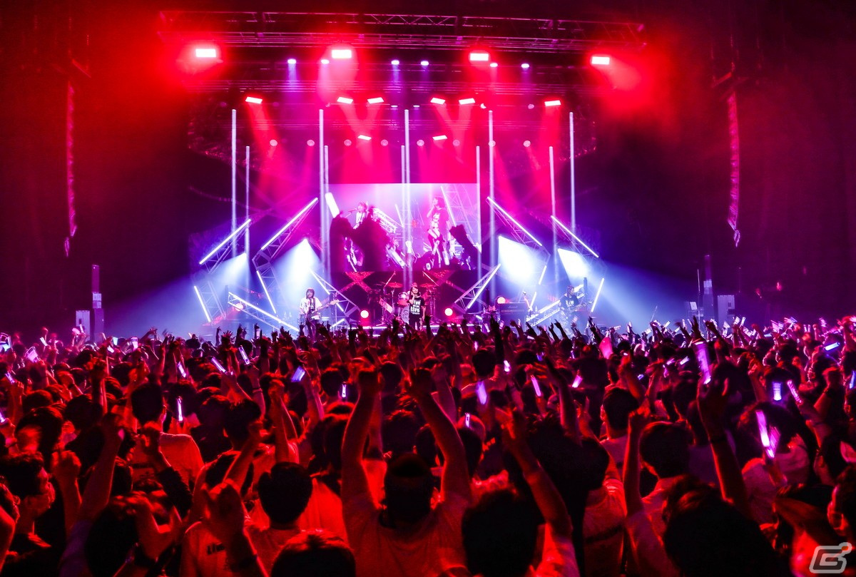 「The QUEEN of PURPLE 2nd Live Tour Live and let “Live”」東京公演レポート：「ナナシス」が誇る4人組ガールズロックバンド“QOP”の現在地の画像29