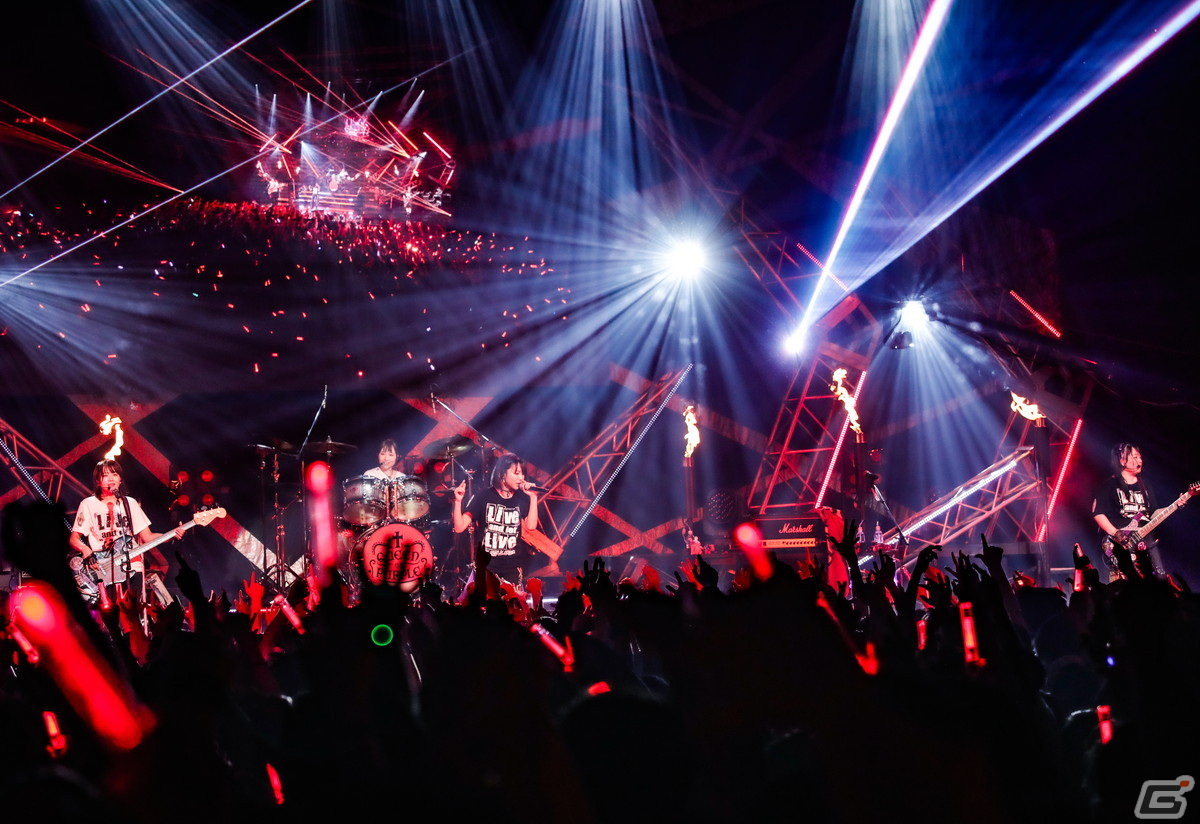 「The QUEEN of PURPLE 2nd Live Tour Live and let “Live”」東京公演レポート：「ナナシス」が誇る4人組ガールズロックバンド“QOP”の現在地の画像32