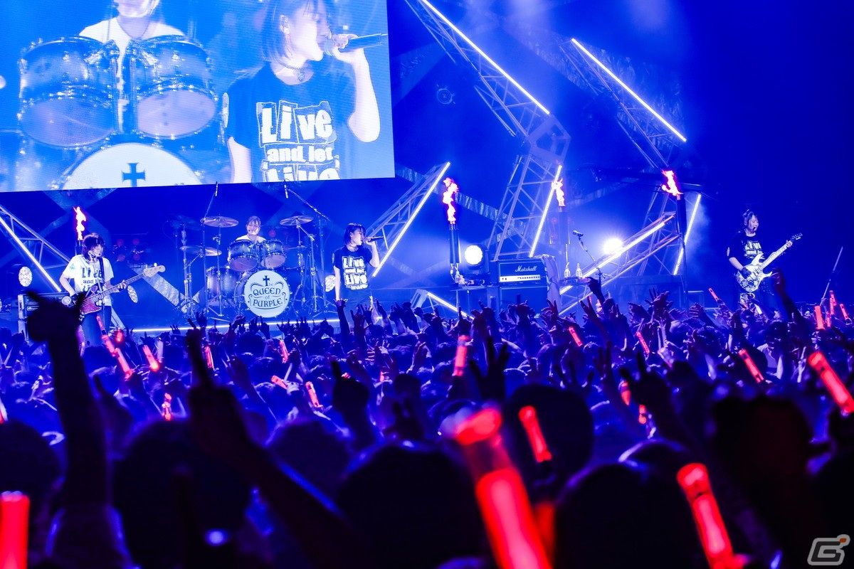 「The QUEEN of PURPLE 2nd Live Tour Live and let “Live”」東京公演レポート：「ナナシス」が誇る4人組ガールズロックバンド“QOP”の現在地の画像49