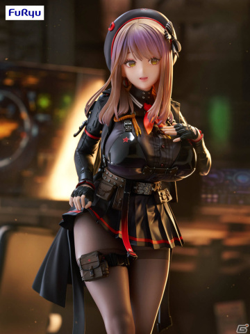 「勝利の女神：NIKKE」エマの1/7スケールフィギュアがF:NEXより登場！FURYU HOBBY MALLで予約受付を開始の画像3